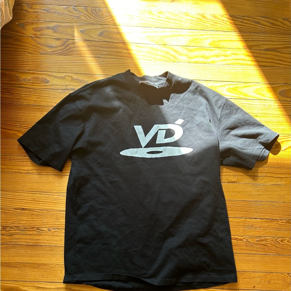 Black VD LOGO T-SHIRT